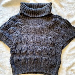 Chunky sweater in good condition. Size L